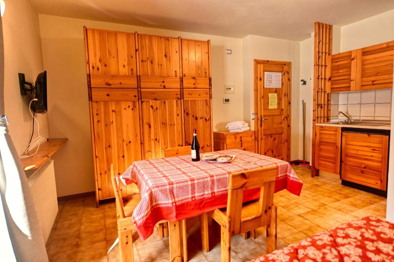 Residence Raethia Tra Bormio E Livigno Pradelle Eksteriør billede