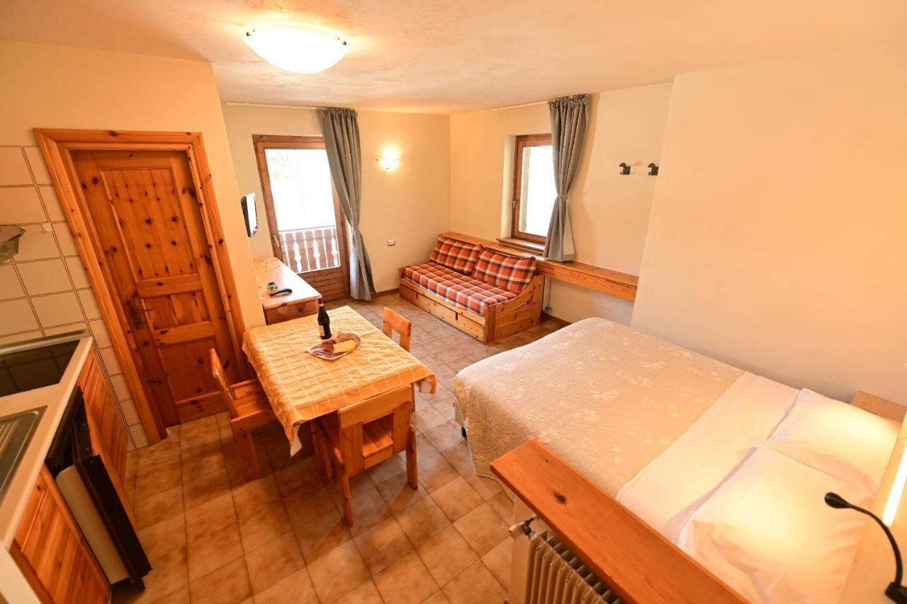Residence Raethia Tra Bormio E Livigno Pradelle Eksteriør billede