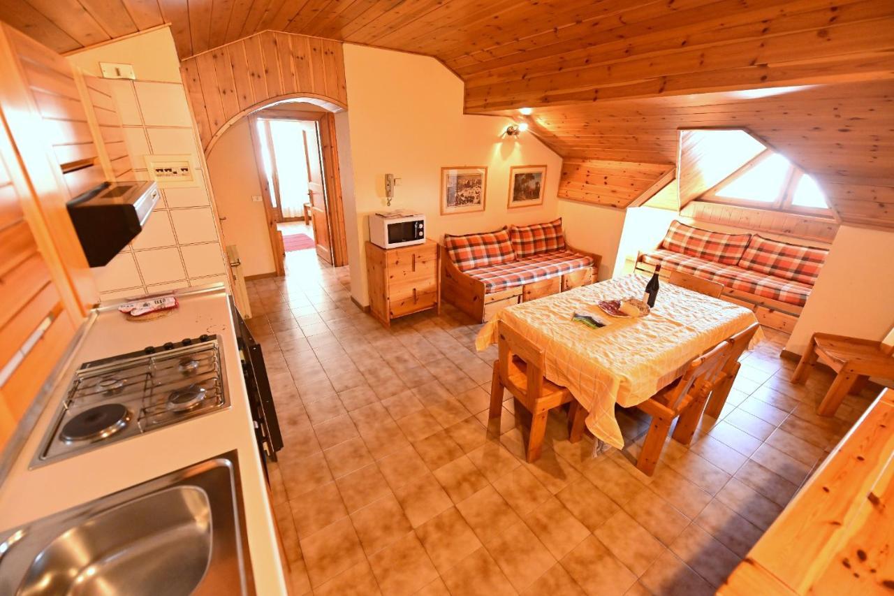 Residence Raethia Tra Bormio E Livigno Pradelle Eksteriør billede