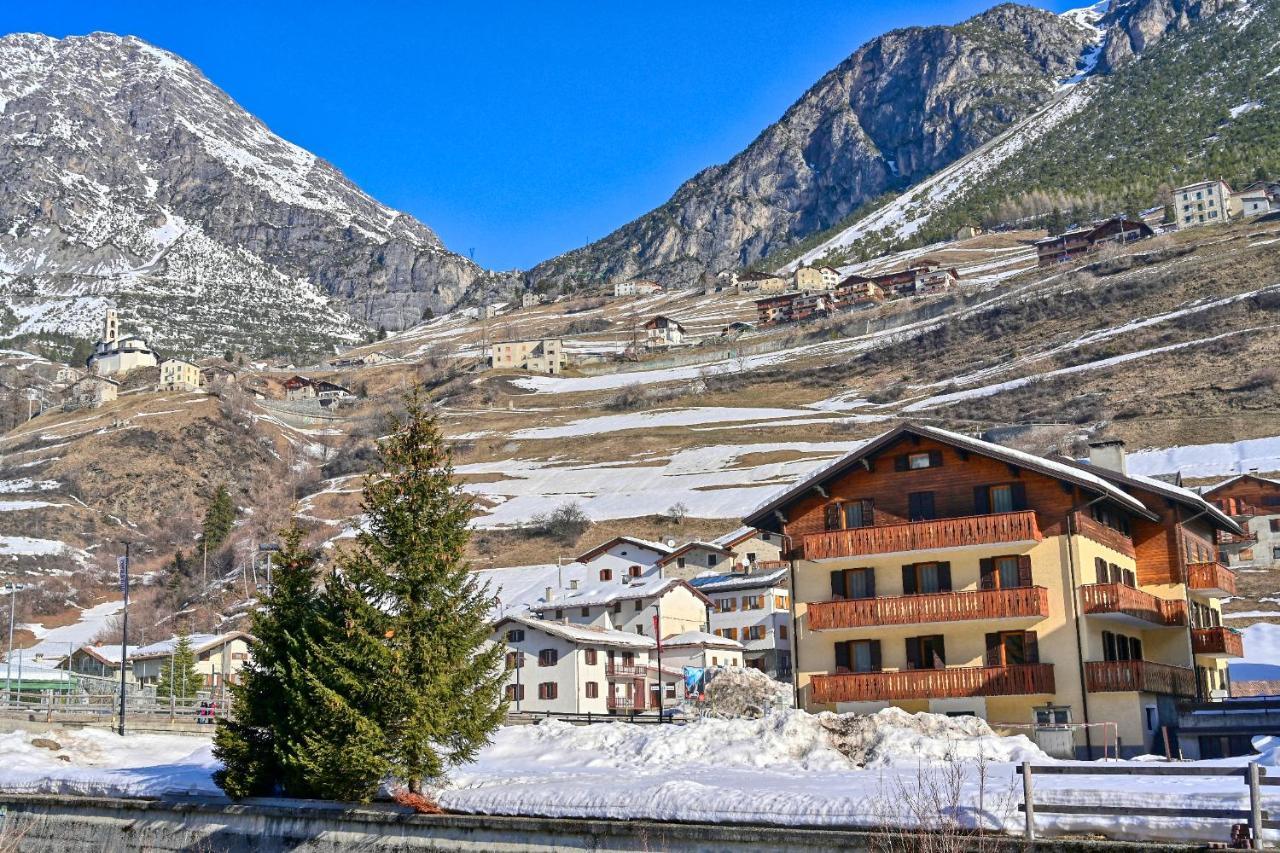 Residence Raethia Tra Bormio E Livigno Pradelle Eksteriør billede