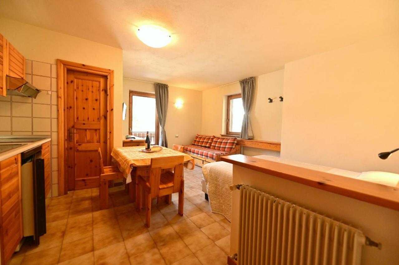 Residence Raethia Tra Bormio E Livigno Pradelle Eksteriør billede