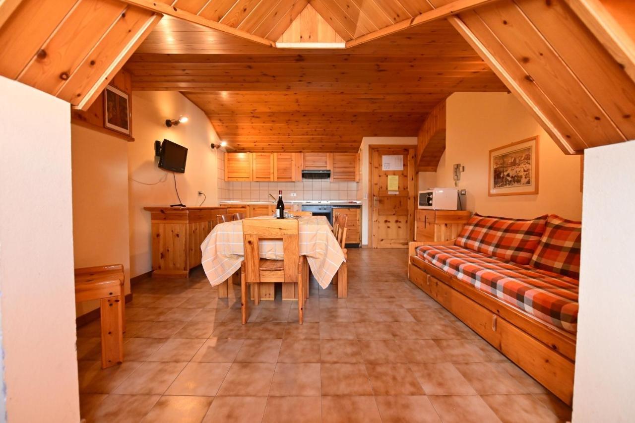 Residence Raethia Tra Bormio E Livigno Pradelle Eksteriør billede
