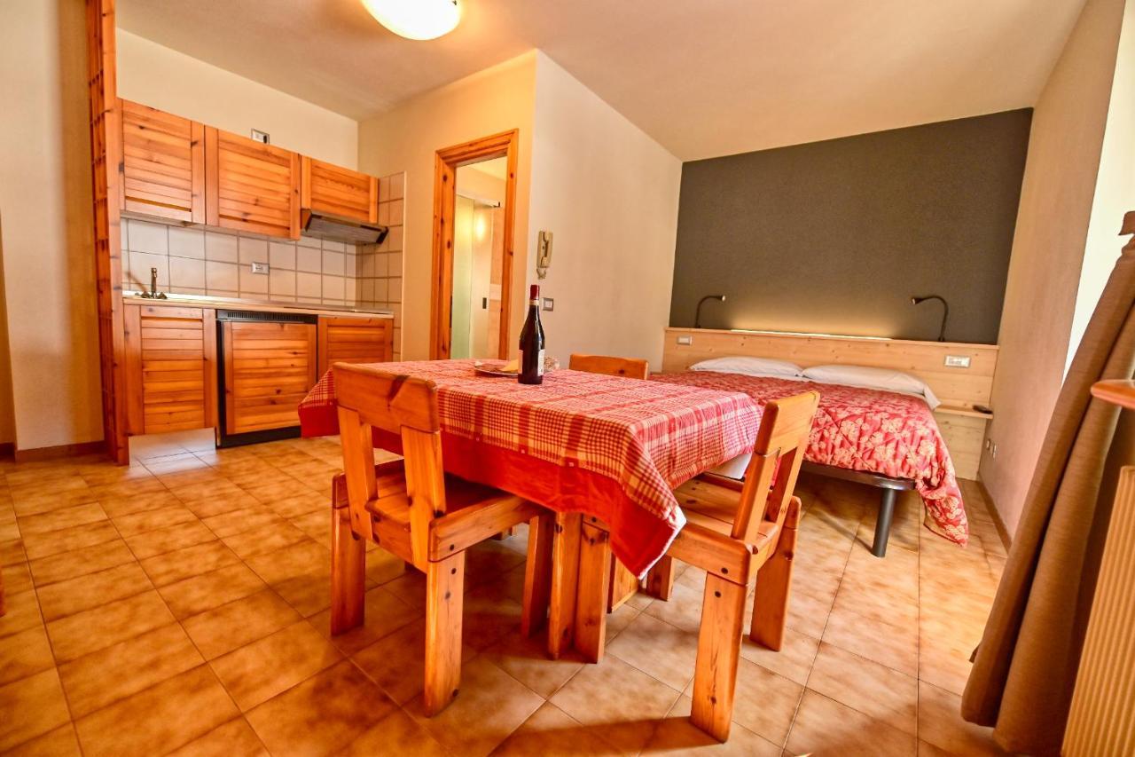 Residence Raethia Tra Bormio E Livigno Pradelle Eksteriør billede