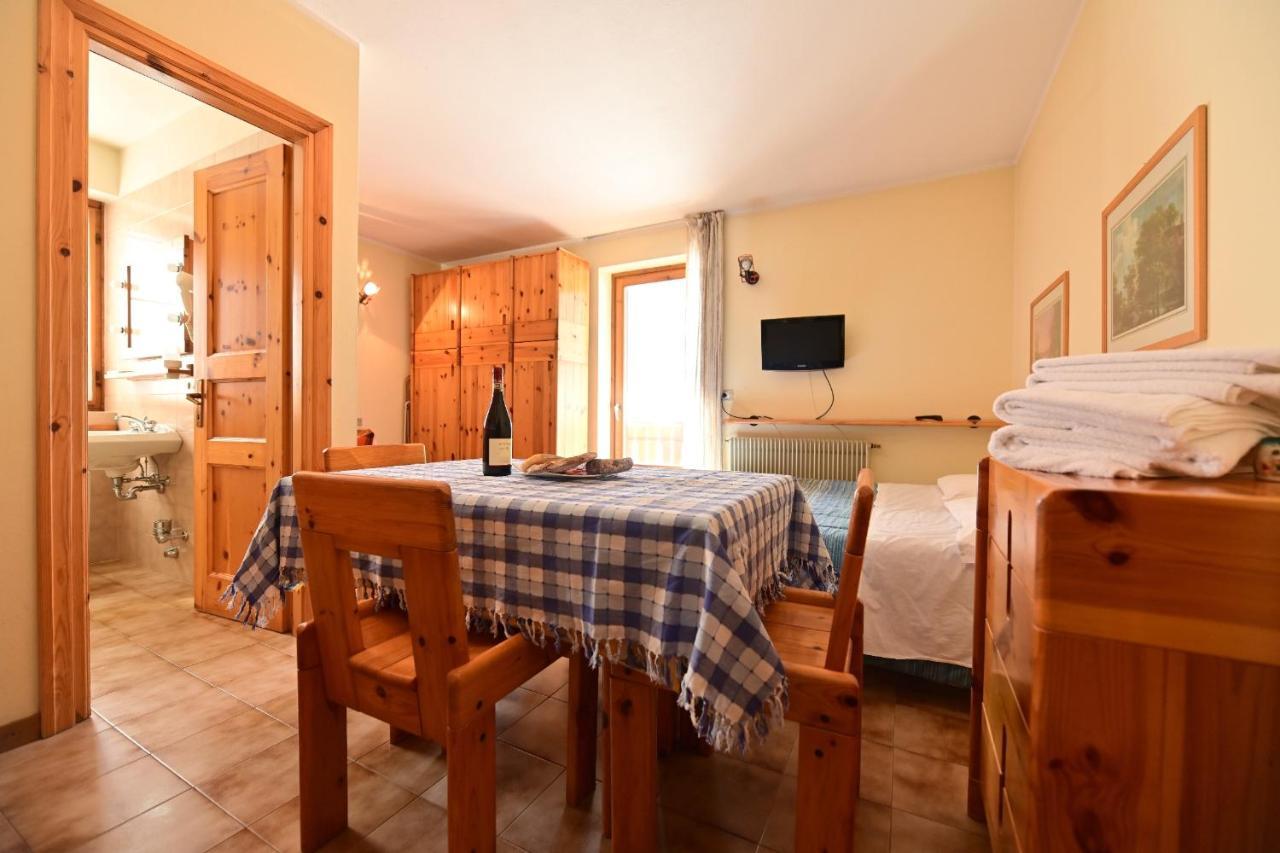 Residence Raethia Tra Bormio E Livigno Pradelle Eksteriør billede