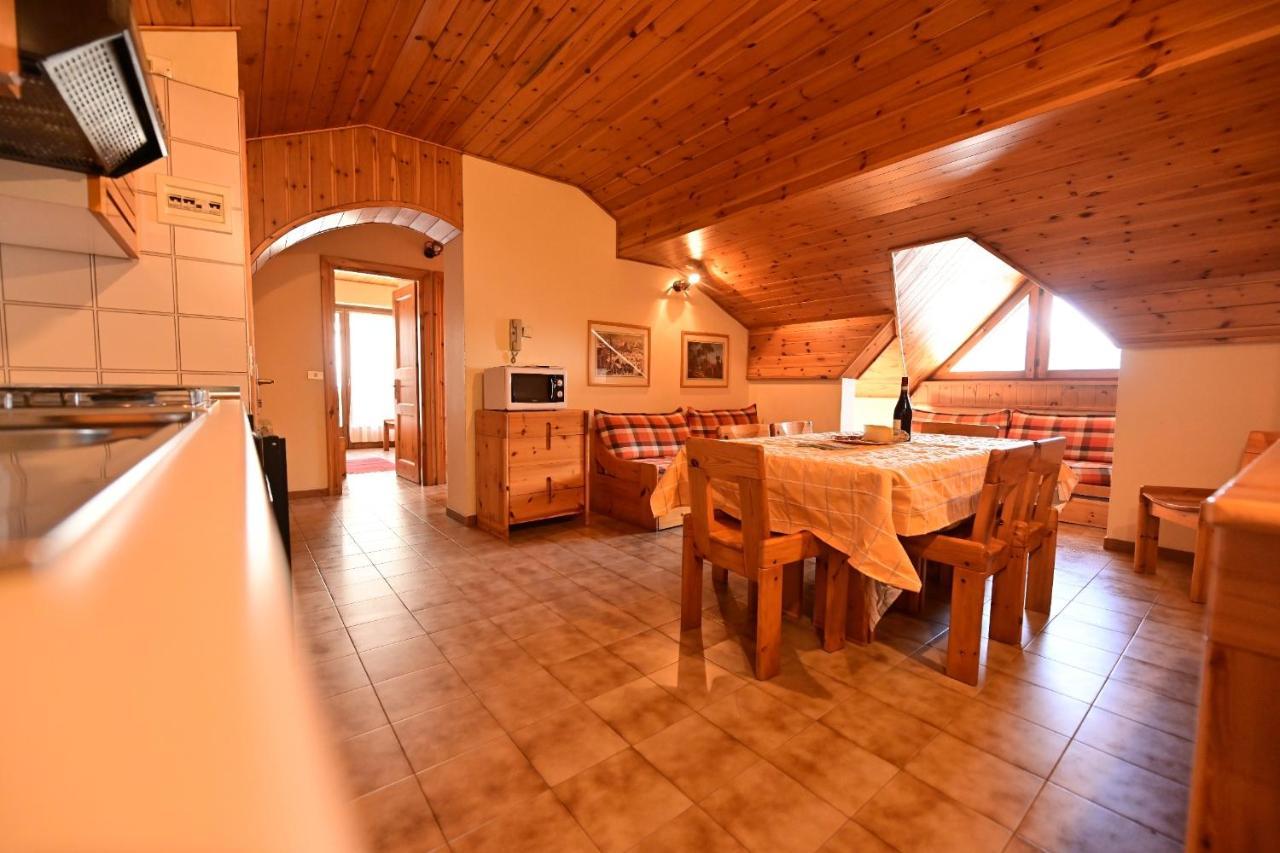 Residence Raethia Tra Bormio E Livigno Pradelle Eksteriør billede