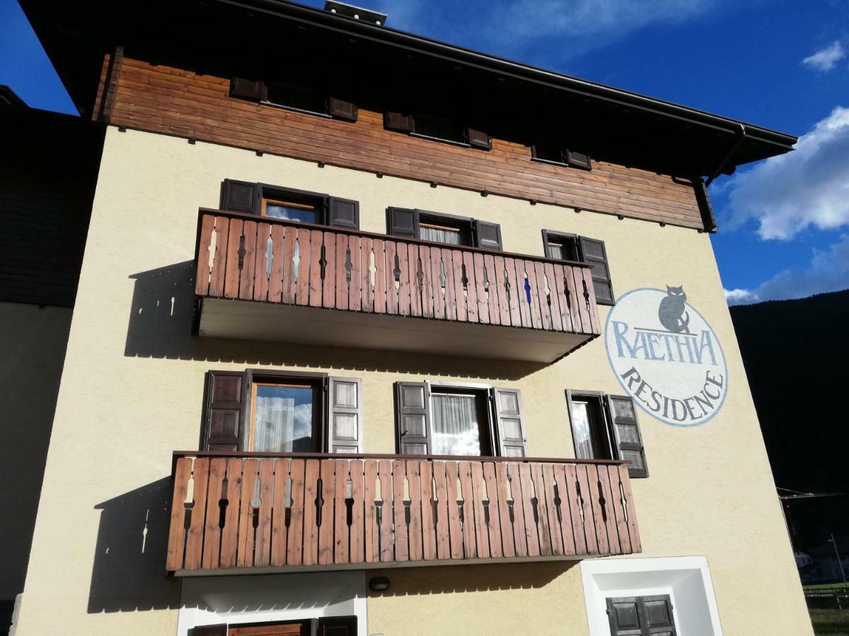 Residence Raethia Tra Bormio E Livigno Pradelle Eksteriør billede